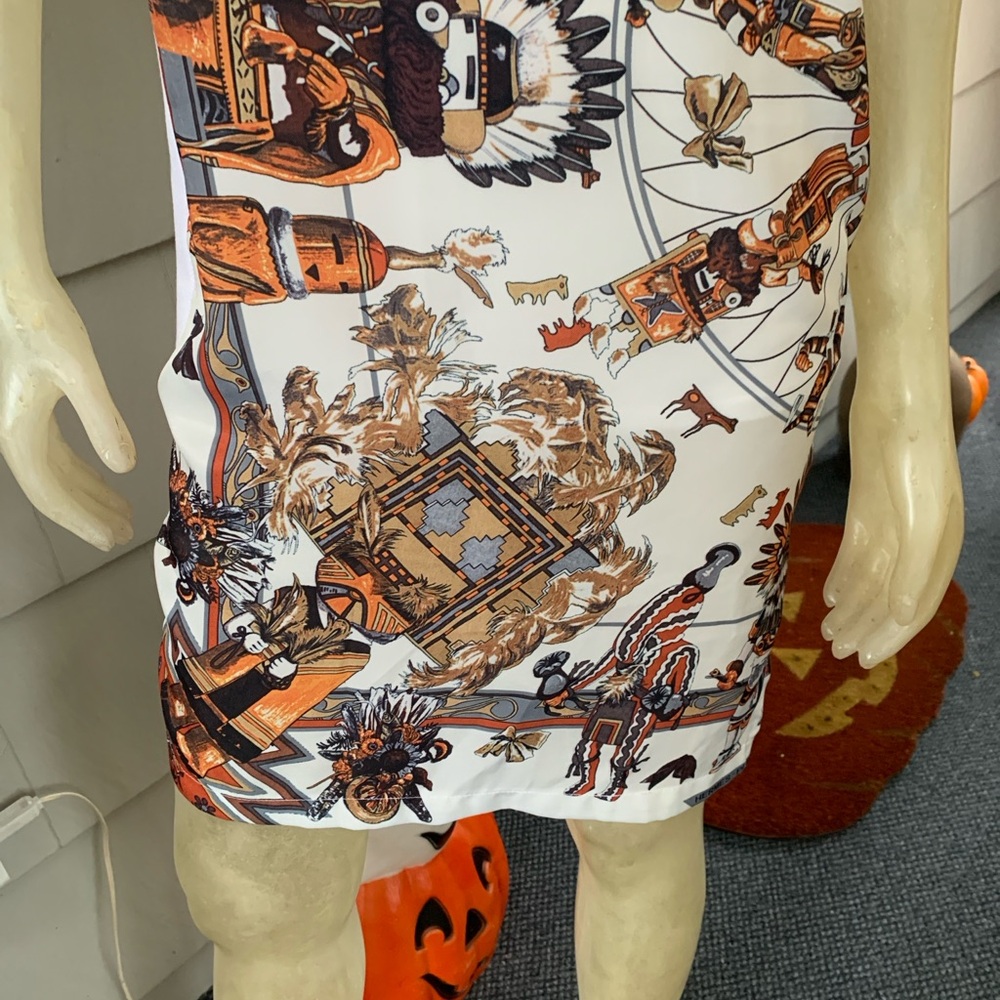 Boutique Inspired Graphic Dress - Picture 8 of 10